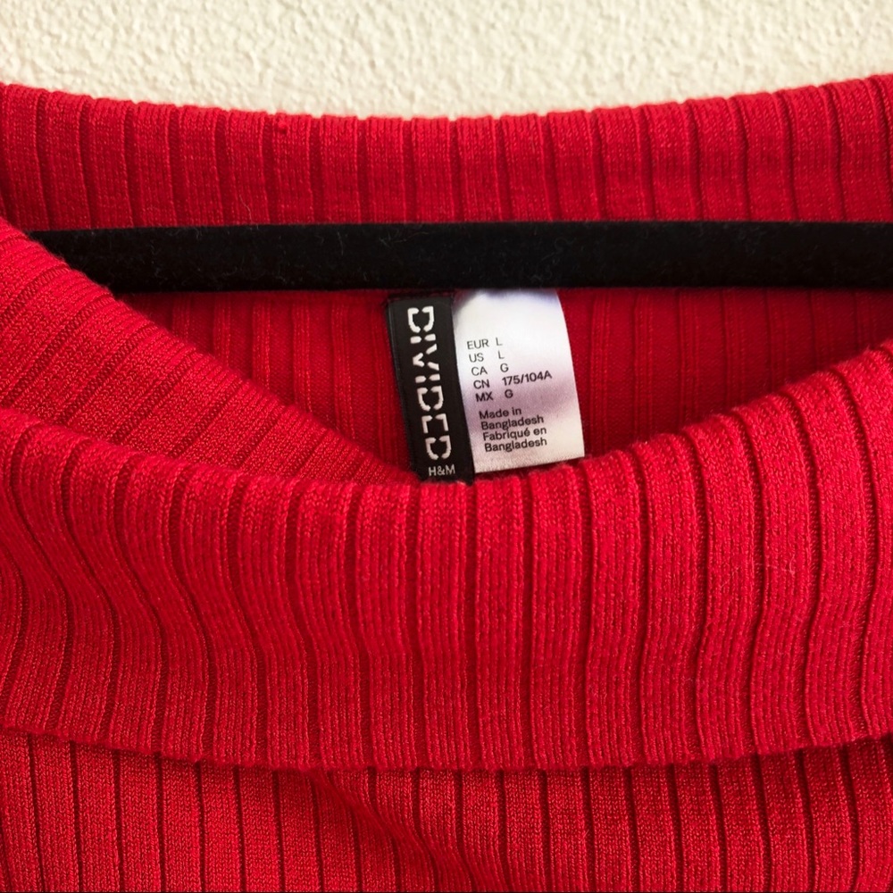 H&M Divided Off Shoulder Ribbed Top - Picture 4 of 4